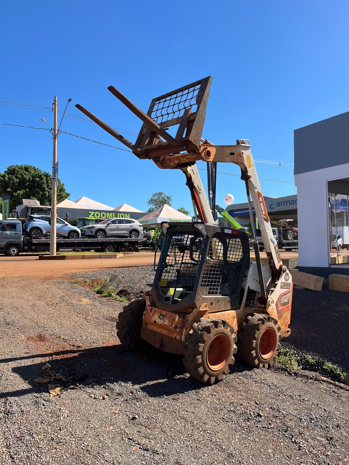 Locação de Bobcat
